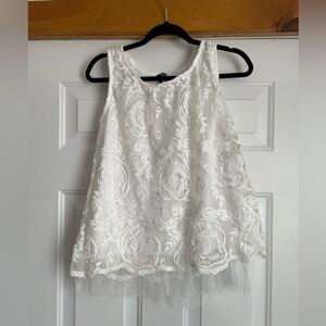 Cal style, Chic White Floral Lace Top, Sz Small